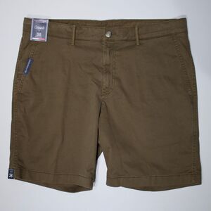 NWT Roundtree & Yorke Straight Fit Flat Front Shorts Brown Stretch Men Size 38